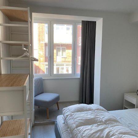 Ruim En Lichtrijk Appartement Op 100M Van Zee Te Koksijde Exterior foto